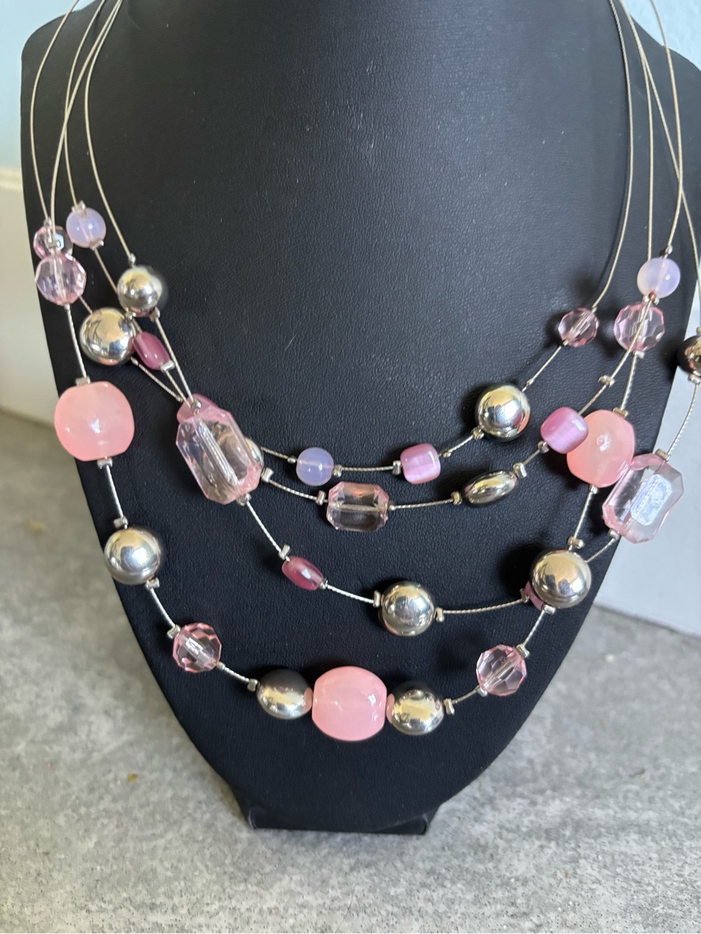 New NWT Multistrand Pink Bead SilverTone Wire Necklace Earrings MIXIT Barbiecore